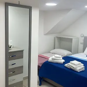 Donna Carme' , Napoli Italia